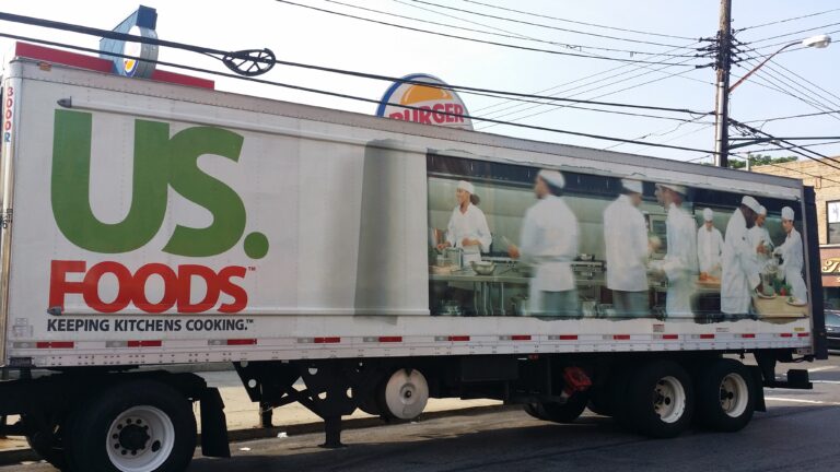 customized food truck wrap