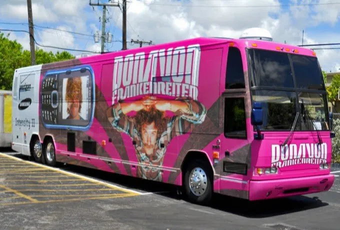 bus wraps for local marketing (1)